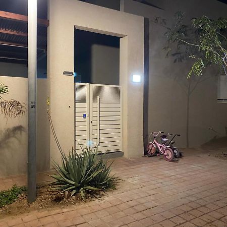 פנינת הדקל בבאר אורה Hotel Bagian luar foto