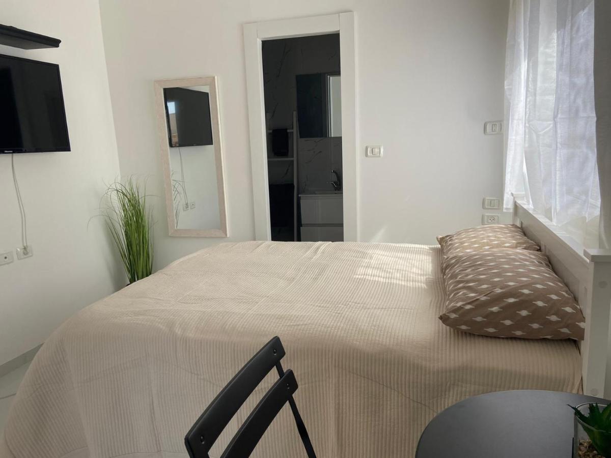 פנינת הדקל בבאר אורה Hotel Bagian luar foto